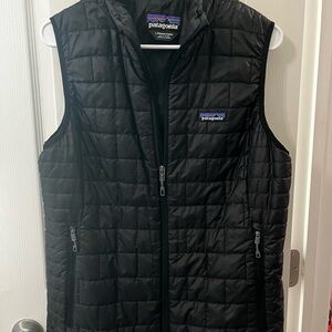 Patagonia Black Puffer Vest